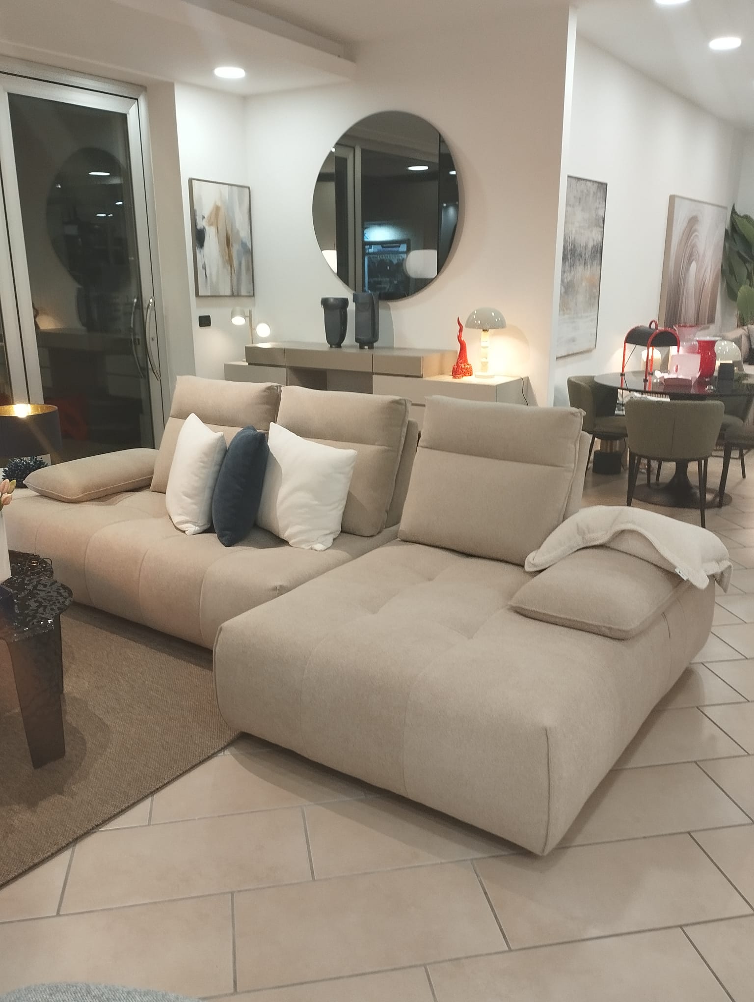 Salotto contemporaneo arredato - Offi Mobili Napoli